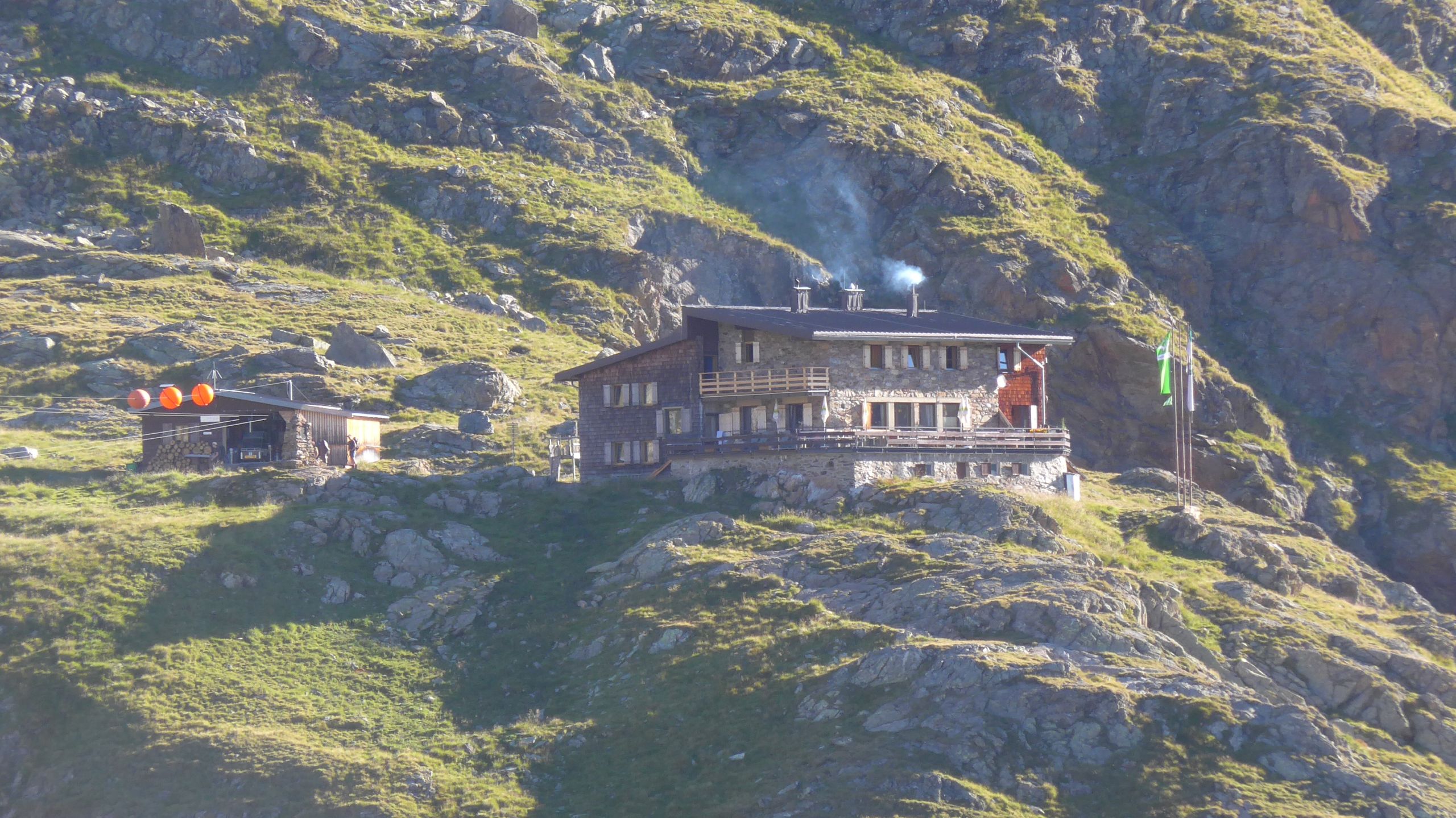 morgentliche Hütte